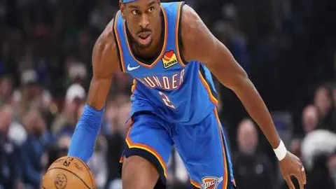 斯塔姆：虽不认同C罗为最优秀，却认可其顶尖地位。